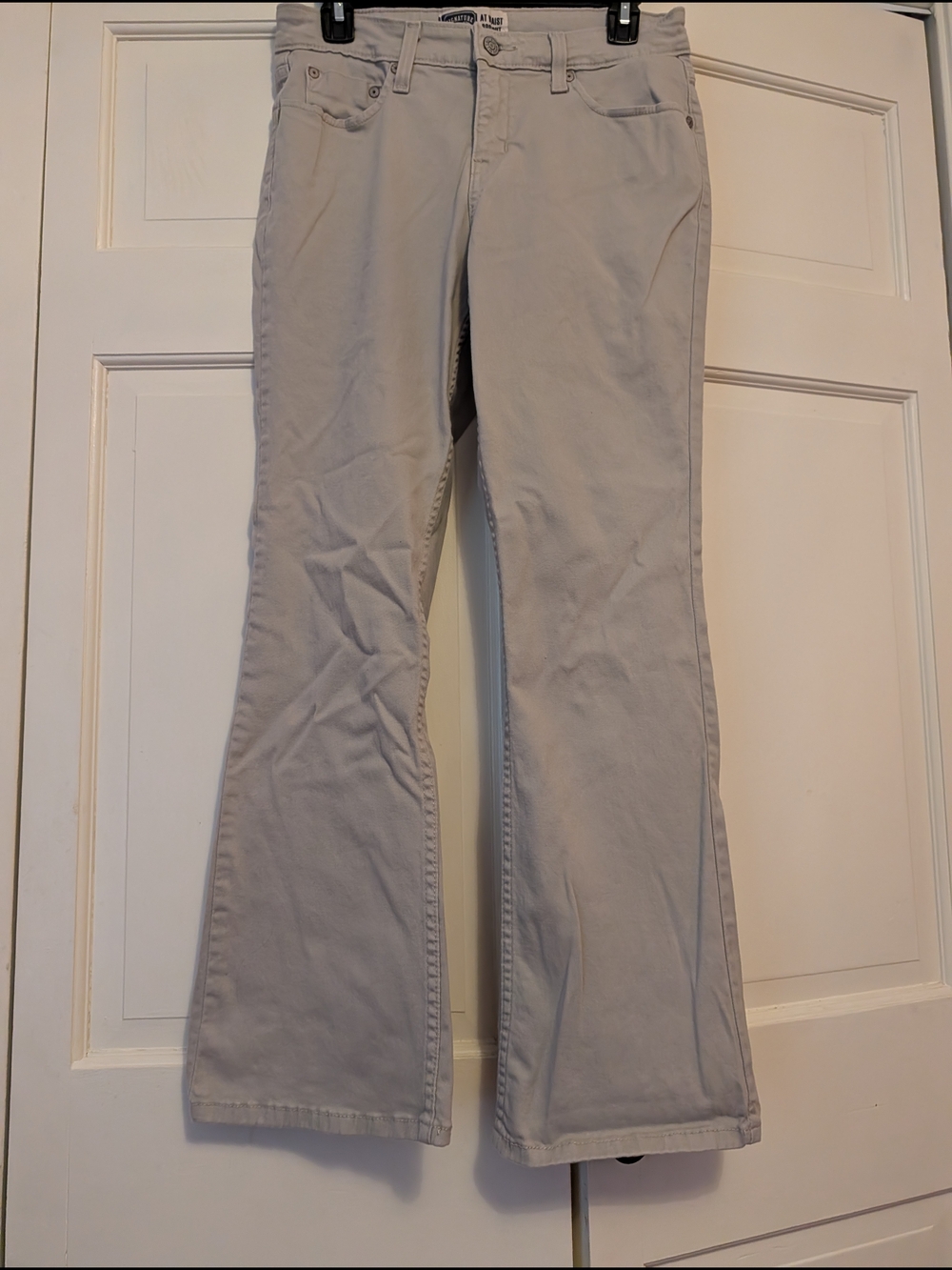 Levi's Signature At Waist Bootcut Jeans in Light Beige